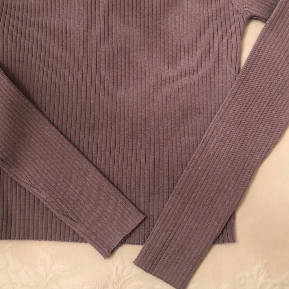 Cropped top - Picture 2 of 6